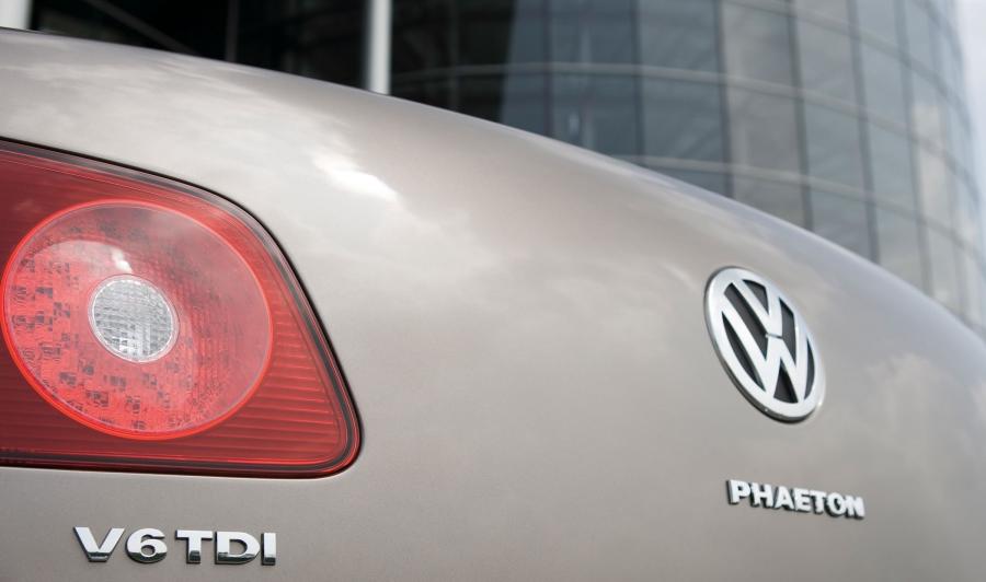 Volkswagen Phaeton 2003 года  (фото 30 из 82)